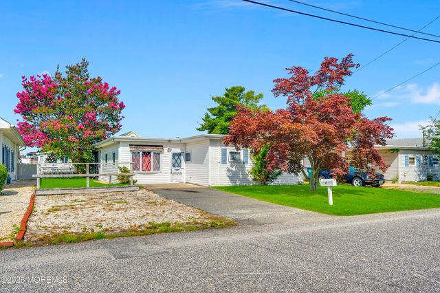 40 W Anchor Drive, Little Egg Harbor, NJ 08087