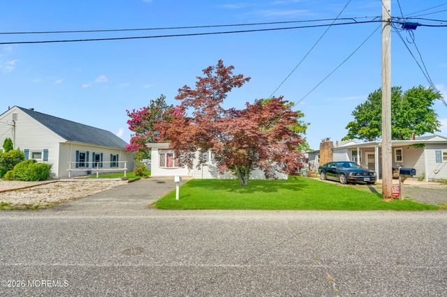 40 W Anchor Drive, Little Egg Harbor, NJ 08087