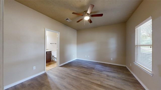3359 Keefer Loop, College Station, TX 77845