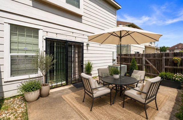 8011 Fisher Glen Lane, Houston, TX 77072