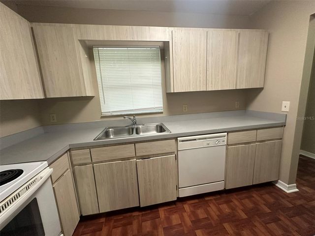 2422 NW 4TH TERRACE, Gainesville, FL 32609