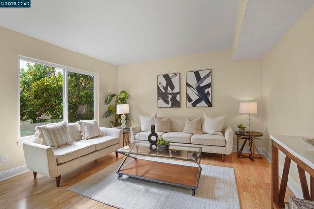 113 Woy Cir, Pinole, CA 94564