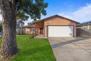 1921 MADRID Dr, Stockton, CA 95205