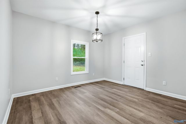 9815 Highway 72, Athens, AL 35611