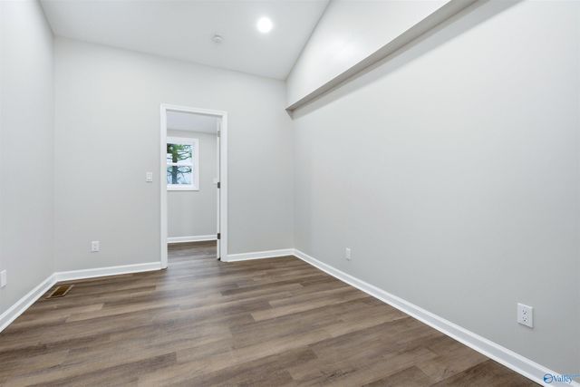 9815 Highway 72, Athens, AL 35611