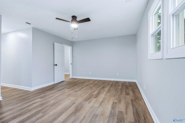 9815 Highway 72, Athens, AL 35611