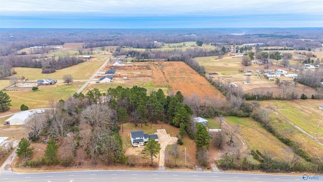 9815 Highway 72, Athens, AL 35611