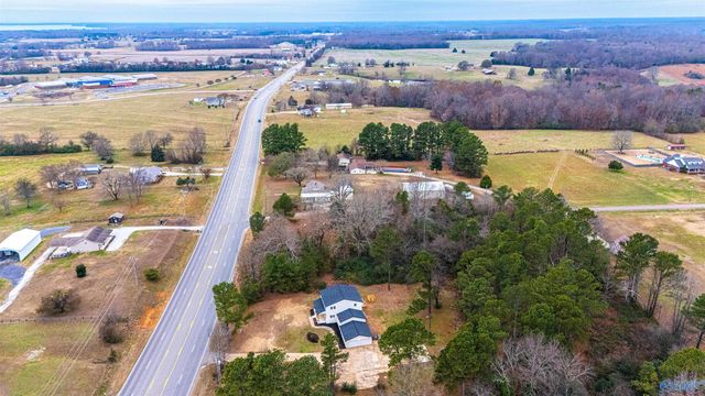 9815 Highway 72, Athens, AL 35611