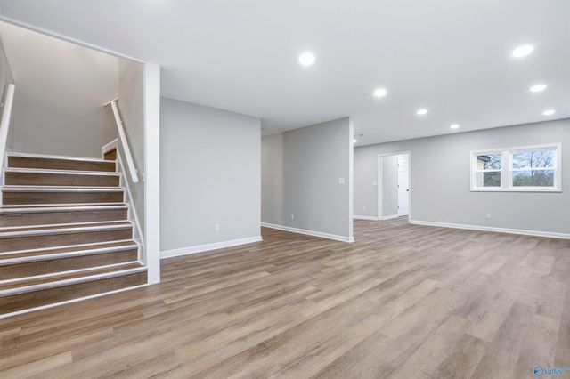 9815 Highway 72, Athens, AL 35611