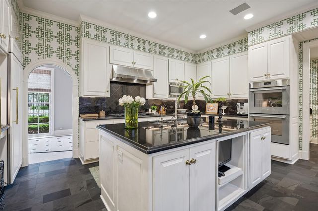 2445 Stanmore Drive, Houston, TX 77019