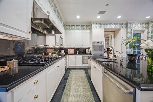2445 Stanmore Drive, Houston, TX 77019