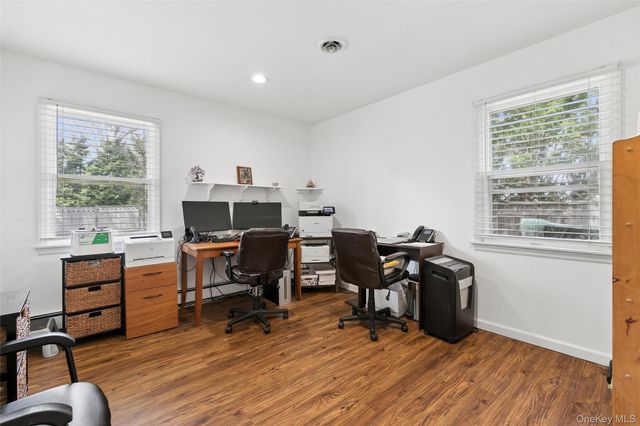 680 Westview Drive, Mattituck, NY 11952