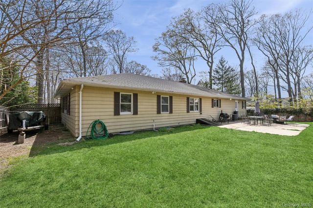 680 Westview Drive, Mattituck, NY 11952