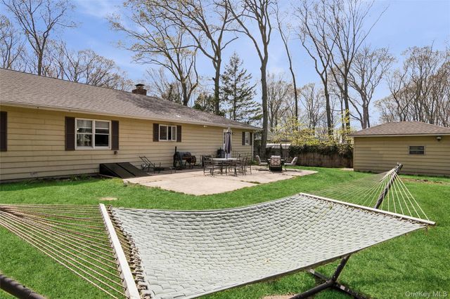 680 Westview Drive, Mattituck, NY 11952