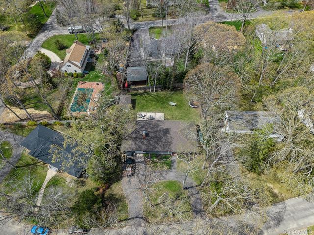 680 Westview Drive, Mattituck, NY 11952