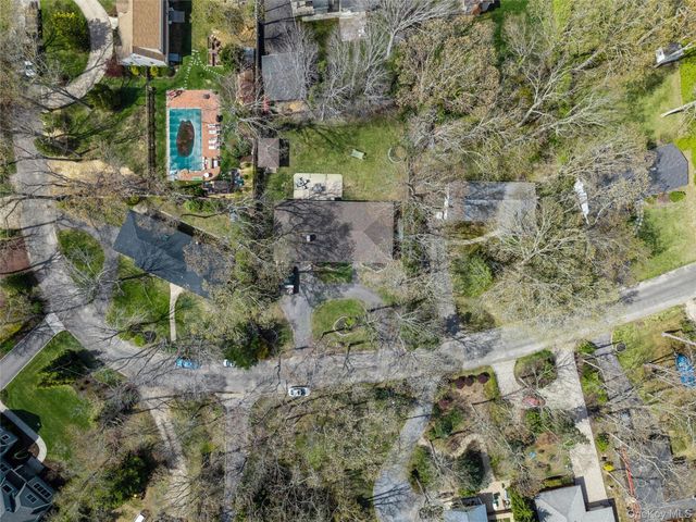 680 Westview Drive, Mattituck, NY 11952