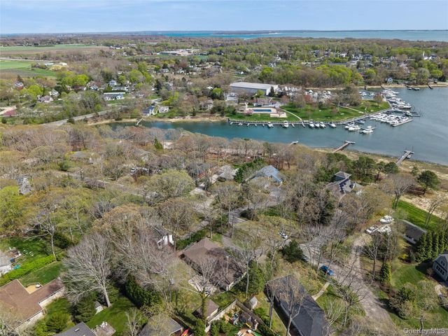 680 Westview Drive, Mattituck, NY 11952