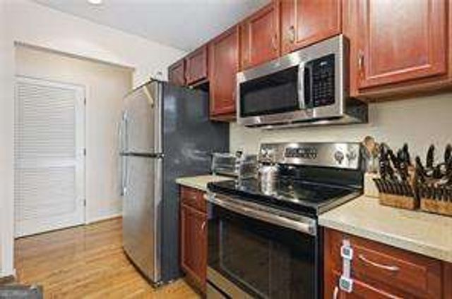 1750 Clairmont Road 11, Decatur, GA 30033