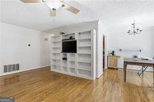 1750 Clairmont Road 11, Decatur, GA 30033