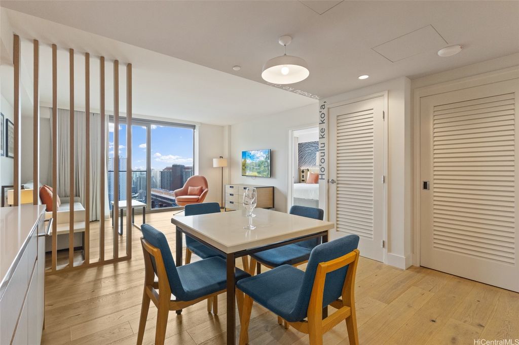 1390 Kapiolani Boulevard 3503, Honolulu, HI 96814