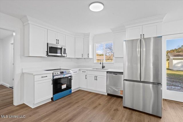 12204 Evelyn Avenue, Biloxi, MS 39532