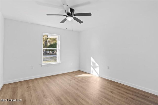 12204 Evelyn Avenue, Biloxi, MS 39532