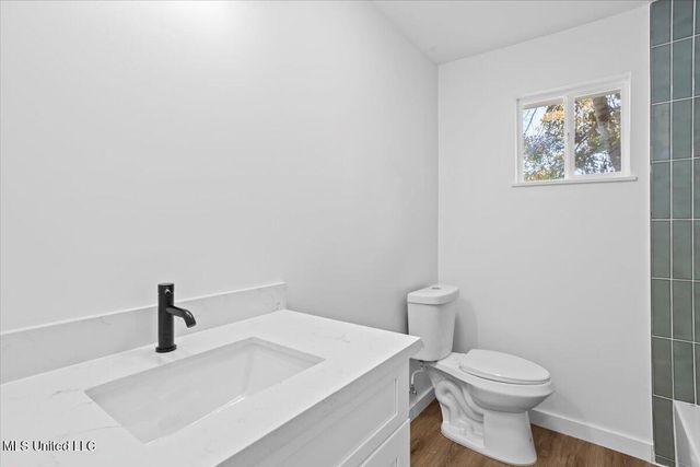 12204 Evelyn Avenue, Biloxi, MS 39532