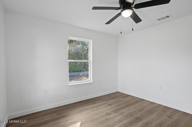 12204 Evelyn Avenue, Biloxi, MS 39532