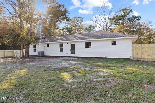 12204 Evelyn Avenue, Biloxi, MS 39532