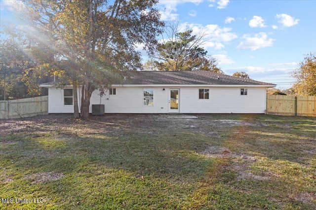 12204 Evelyn Avenue, Biloxi, MS 39532