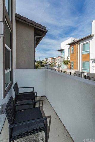 958 Foxwood Lane, Vista, CA 92081