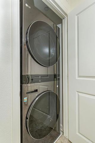 958 Foxwood Lane, Vista, CA 92081