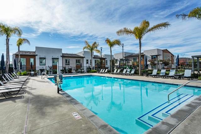 958 Foxwood Lane, Vista, CA 92081