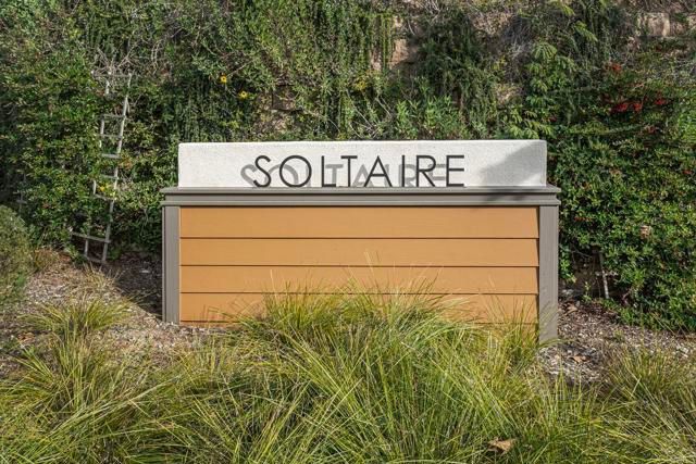 958 Foxwood Lane, Vista, CA 92081