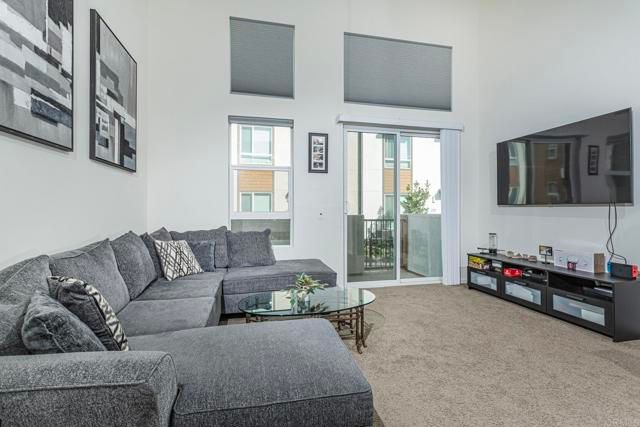 958 Foxwood Lane, Vista, CA 92081