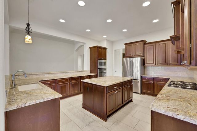 18610 Winterton Cliff Court, Cypress, TX 77429