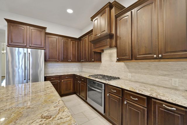 18610 Winterton Cliff Court, Cypress, TX 77429