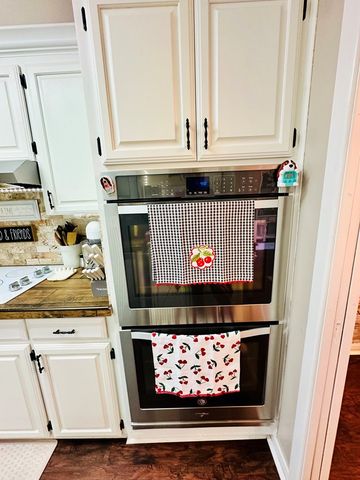 1027 E 17th St, Colorado City, TX 79512