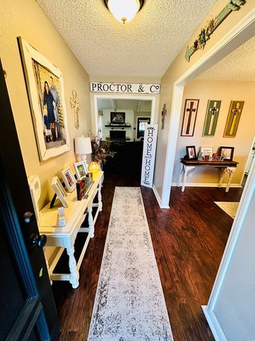 1027 E 17th St, Colorado City, TX 79512