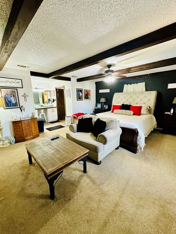 1027 E 17th St, Colorado City, TX 79512