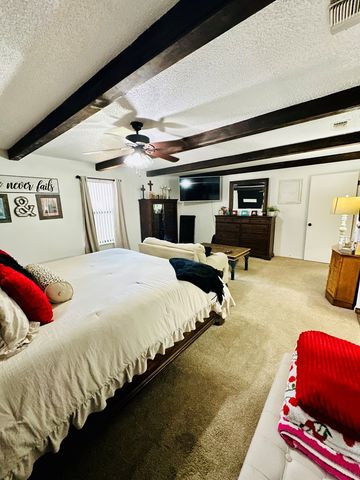 1027 E 17th St, Colorado City, TX 79512