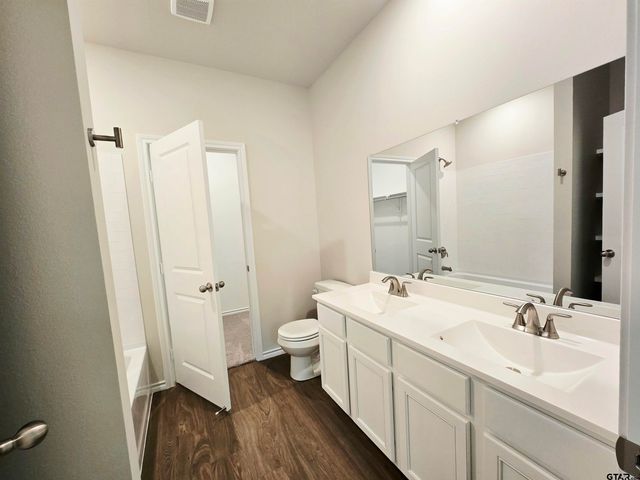 612 Park Central, Chandler, TX 75758