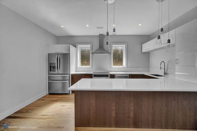 2851 N Clybourn Avenue 1, Chicago, IL 60618