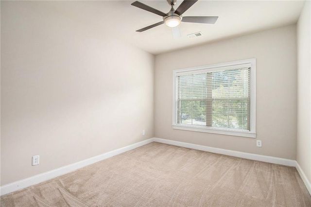 283 Hickory Pointe Drive, Acworth, GA 30101