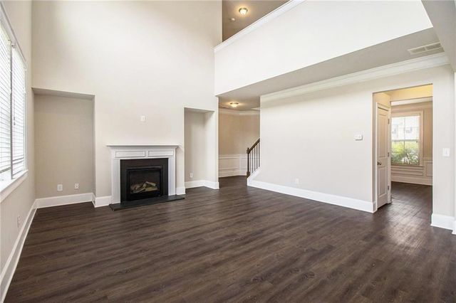 283 Hickory Pointe Drive, Acworth, GA 30101