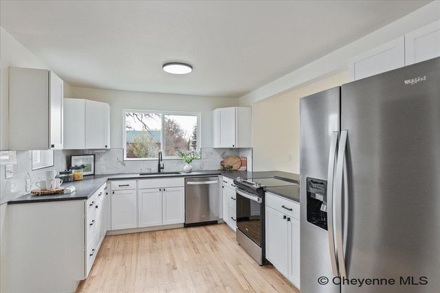 922 W PERSHING BLVD, Cheyenne, WY 82001