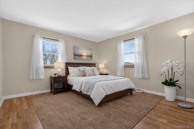 7 Greenway E, Sloatsburg, NY 10974