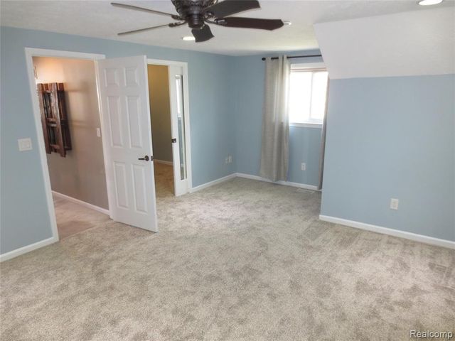 61365 Creekview Drive, South Lyon, MI 48178