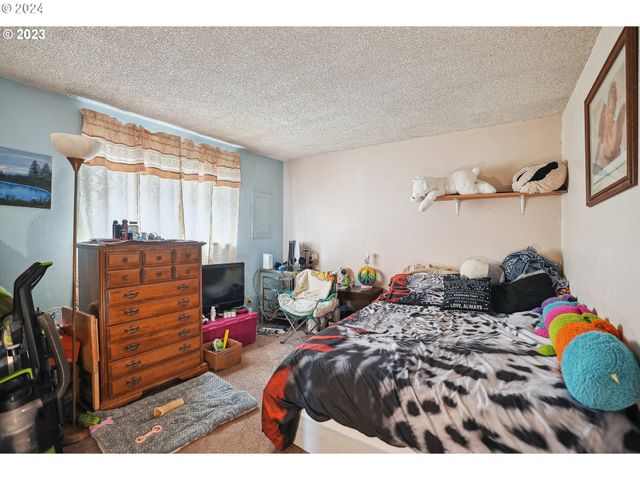 9630 Se FOSTER Rd, Portland, OR 97266