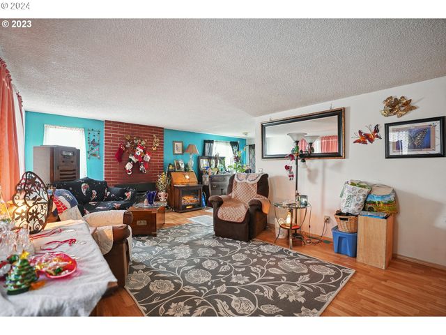 9630 Se FOSTER Rd, Portland, OR 97266